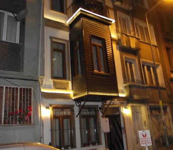 Taksim Elmadag Suites