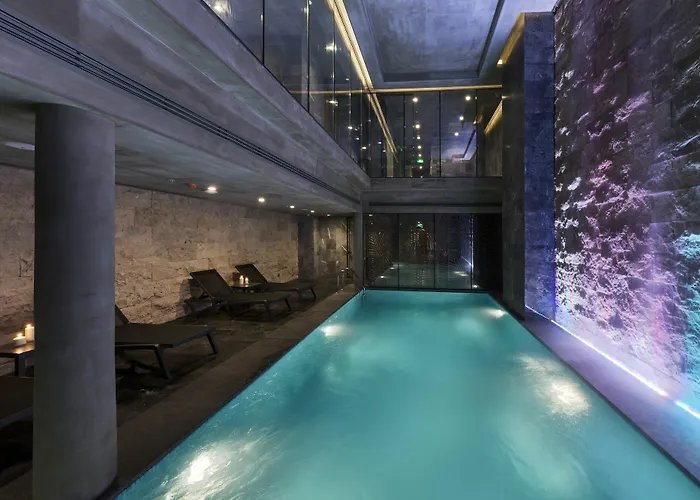 Endless Art Hotel-Special Category