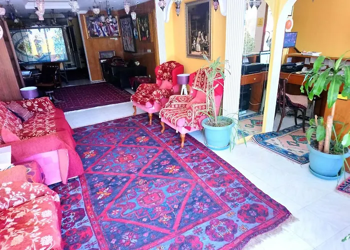 Cosmopolitan Park Hotel