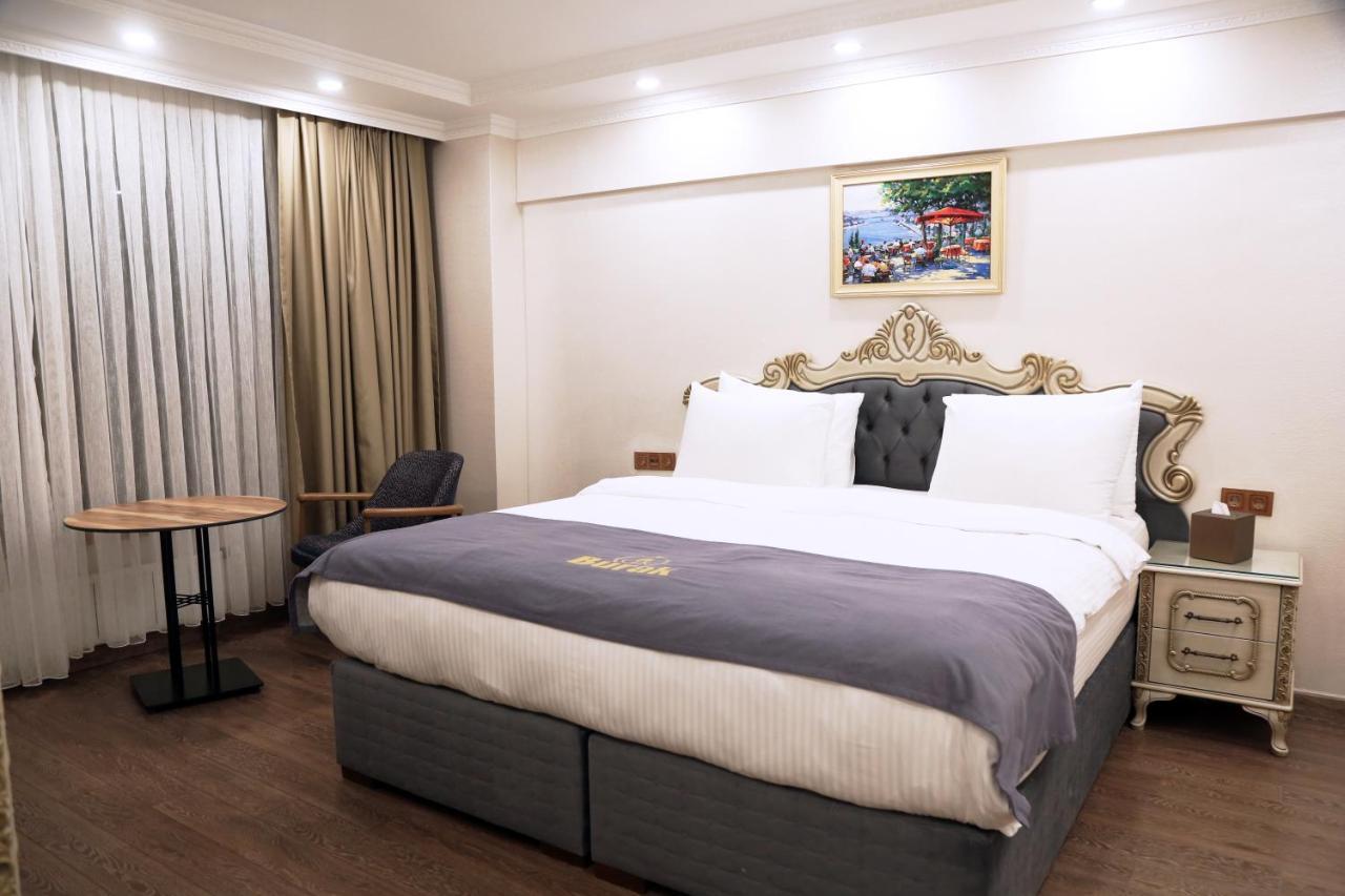 Hotel Almadina 3*