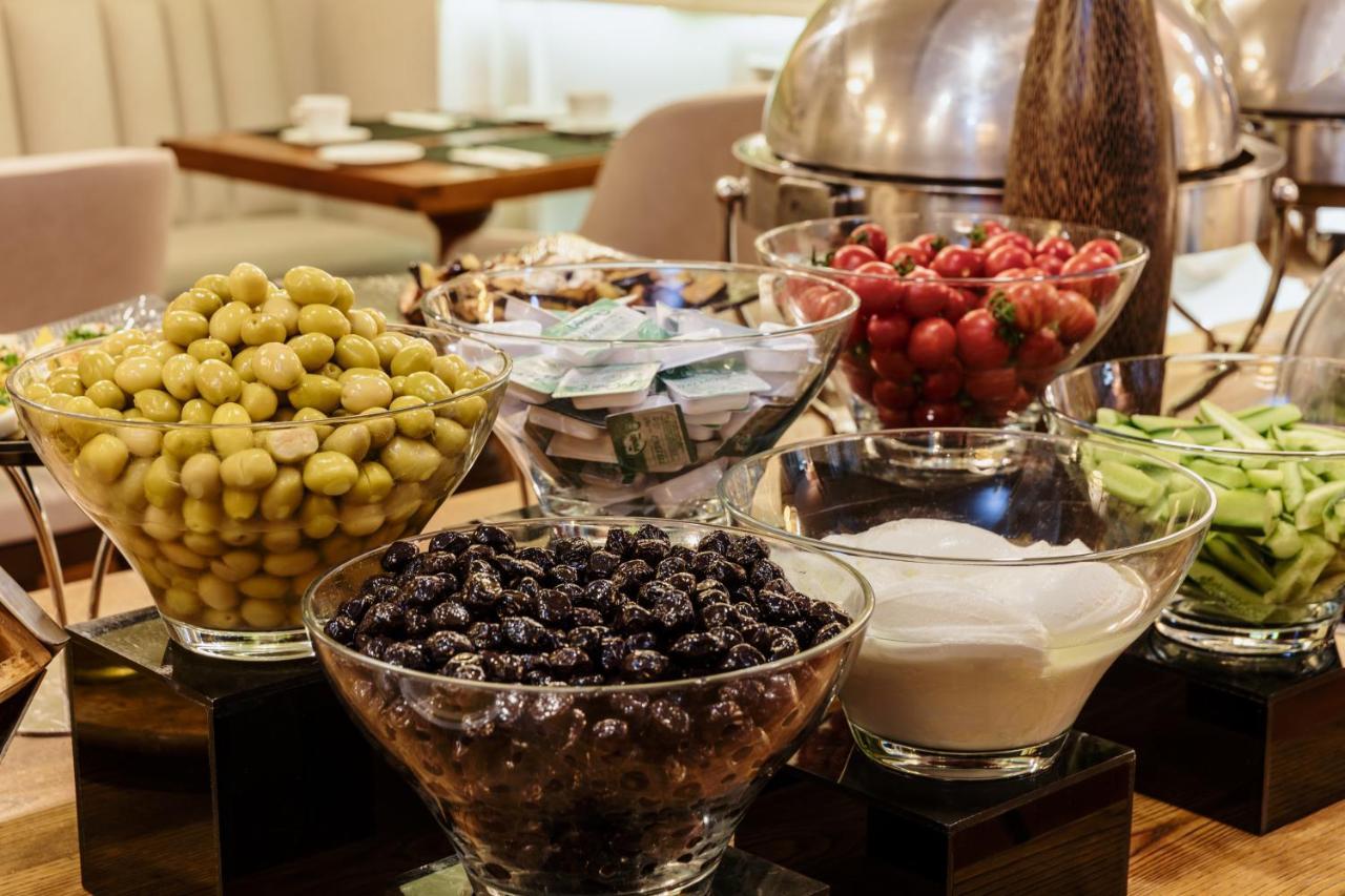Hotel Amira 4*