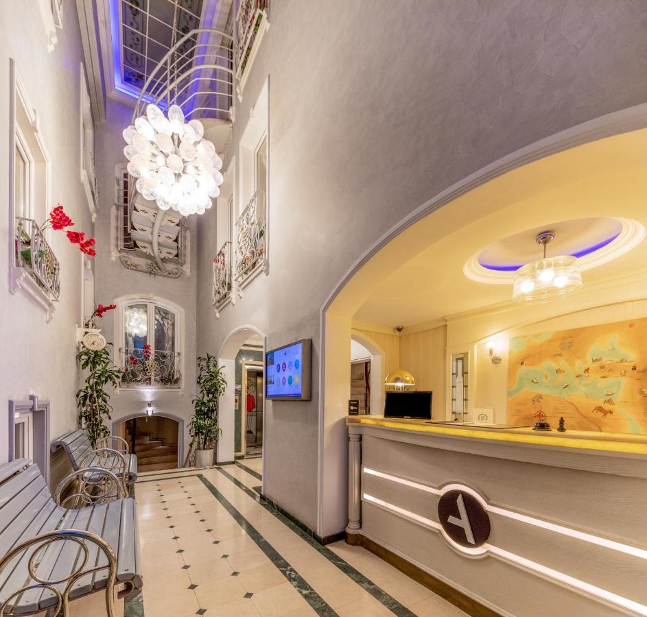 Amira Hotel