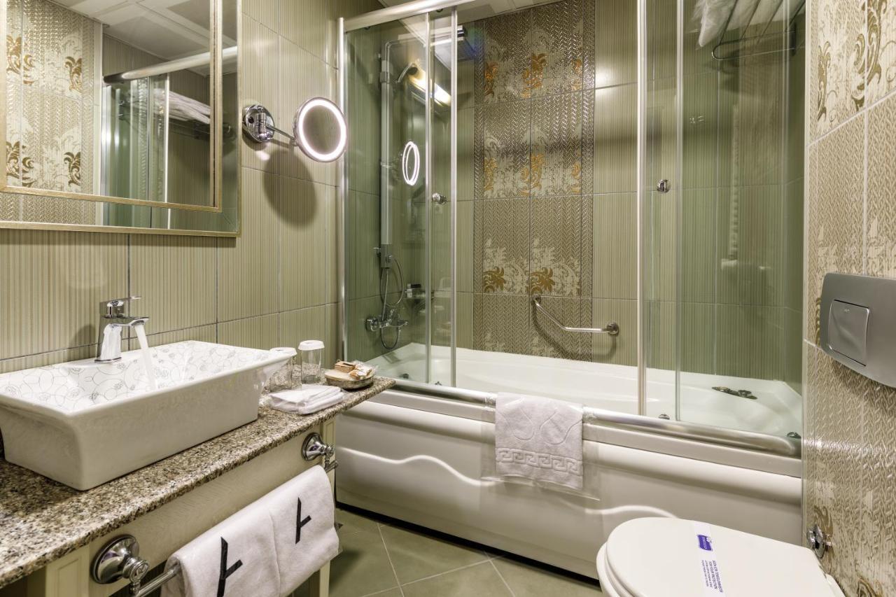Amira Hotel 4*