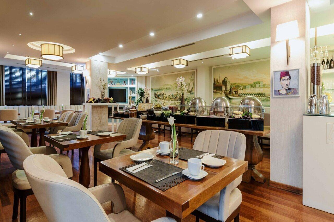 Hotel Amira
