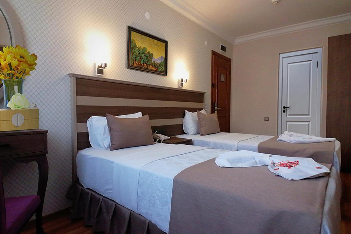 Sembol Hotel 3*