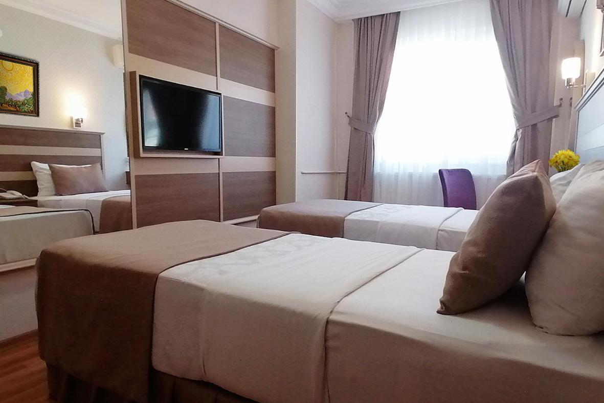 Sembol 3* İstanbul
