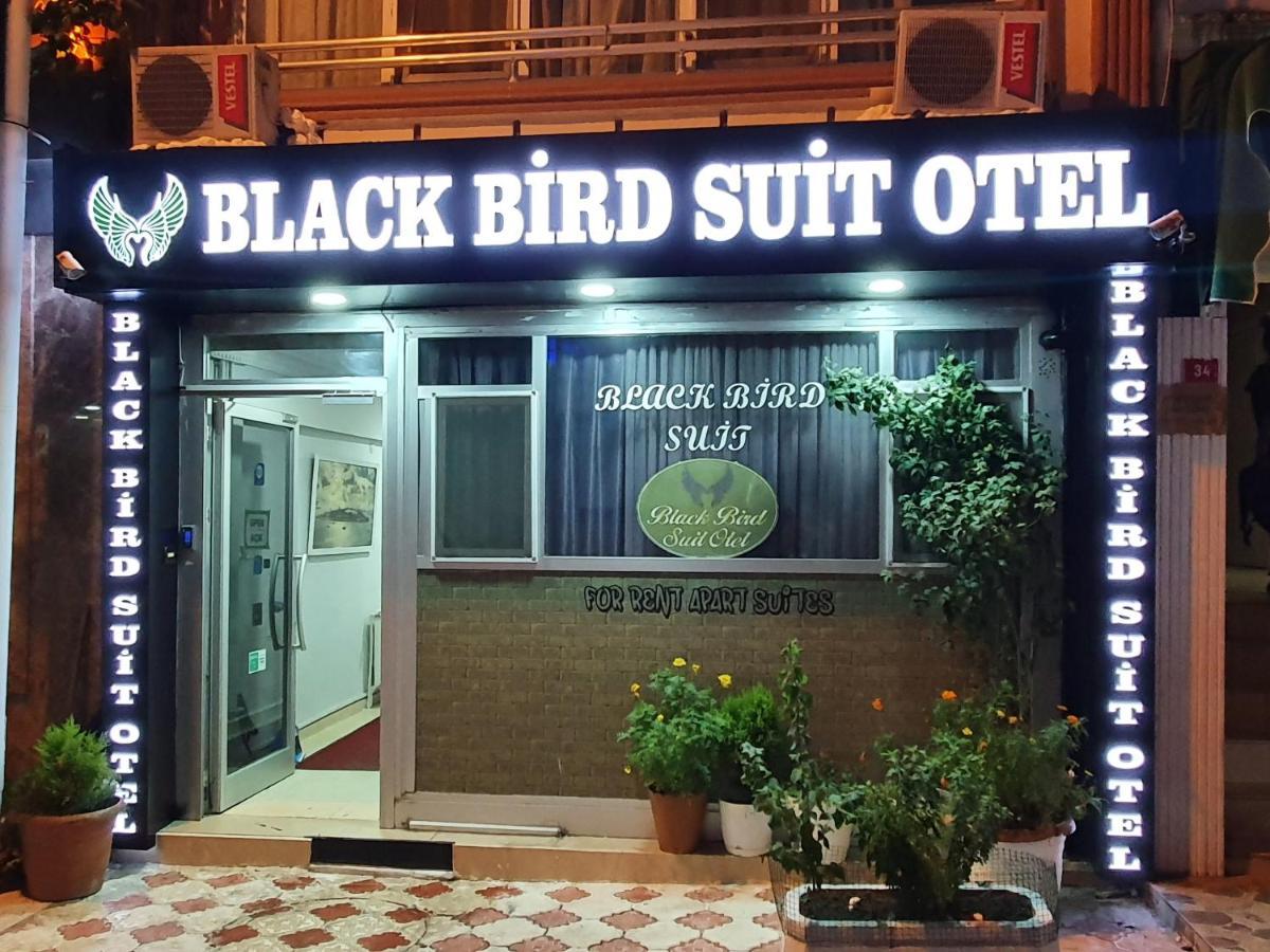 Black Bird Aparthotel 2*
