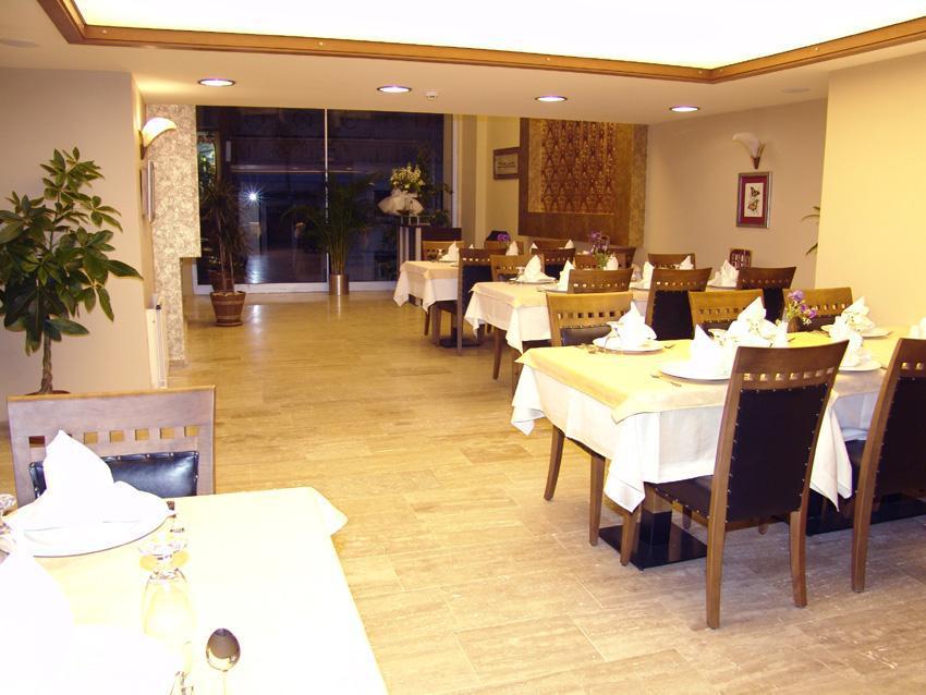 Bc Burhan Cacan & & Cafe Hotel Istambul