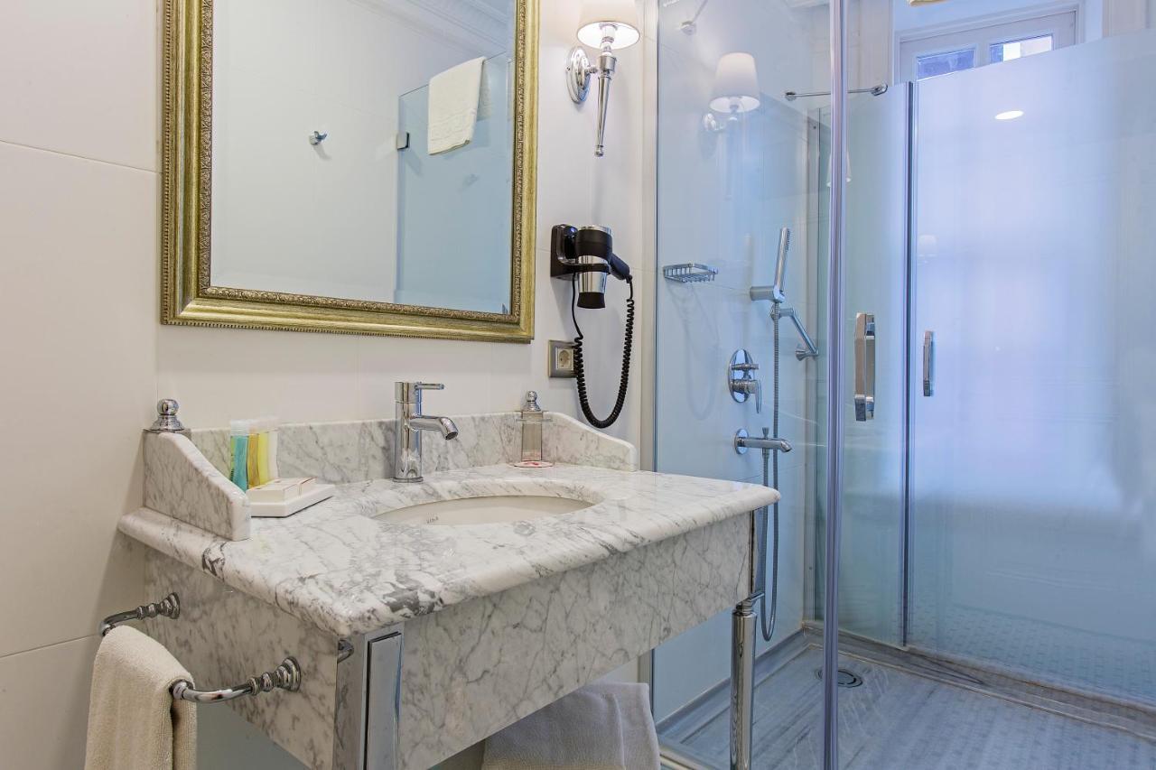 Meroddi La Porta Hotel 2*