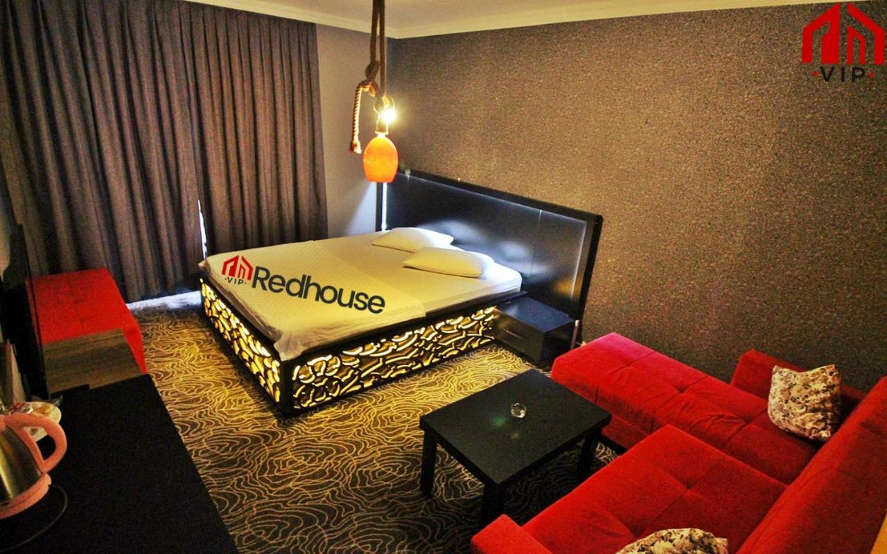 Red House Vip Apartmant Suites Aparthotel 3*