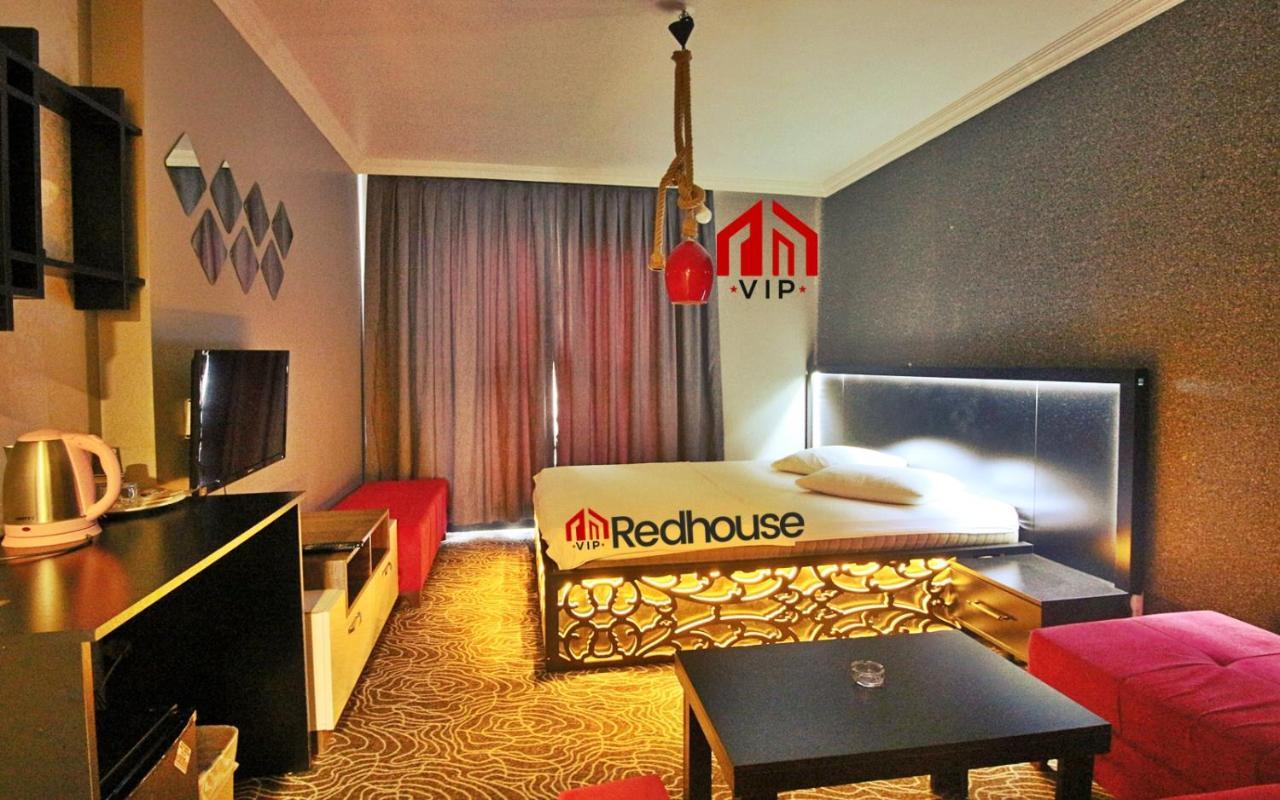 Red House Vip Apartmant Suites Aparthotel