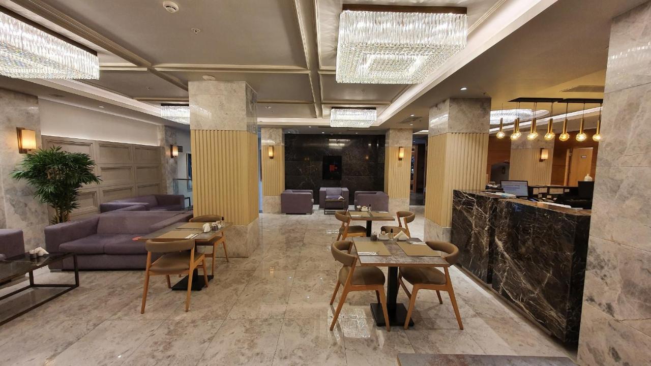 Golden Royal & Hotel