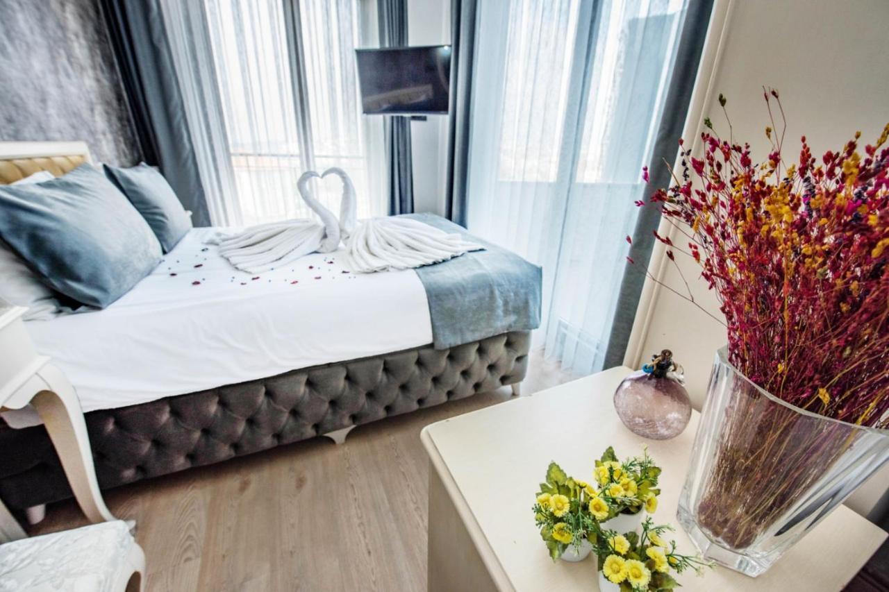 Otel Pera Life 4*