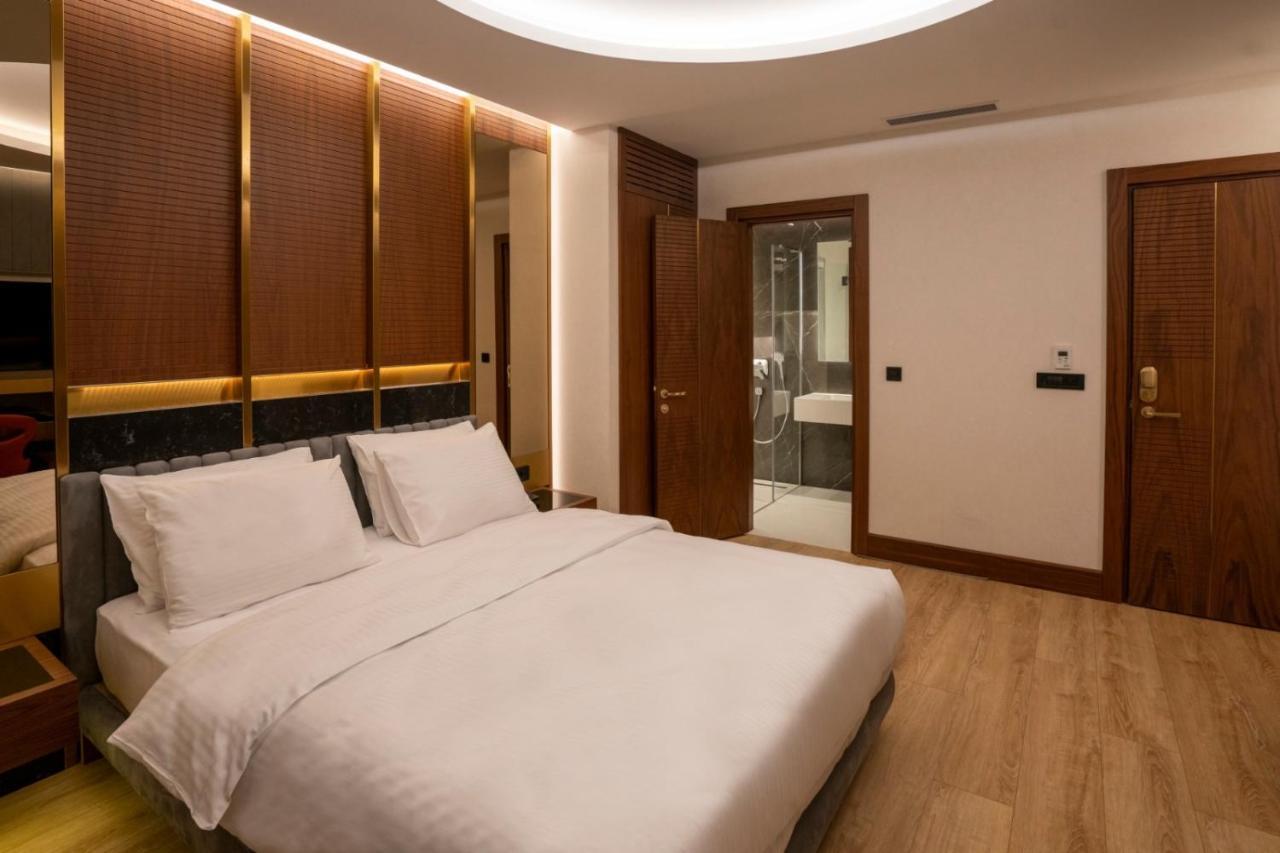 Henna Hotel