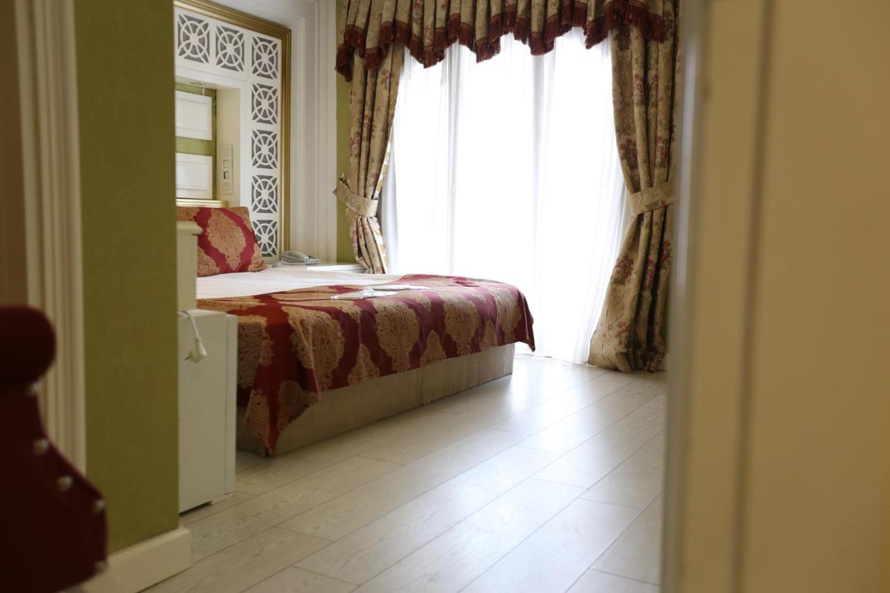 Queens Land Otel 2*