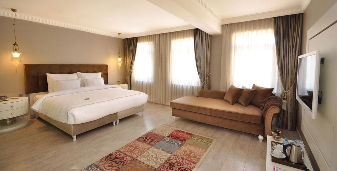 Hotel Nea Old 3*