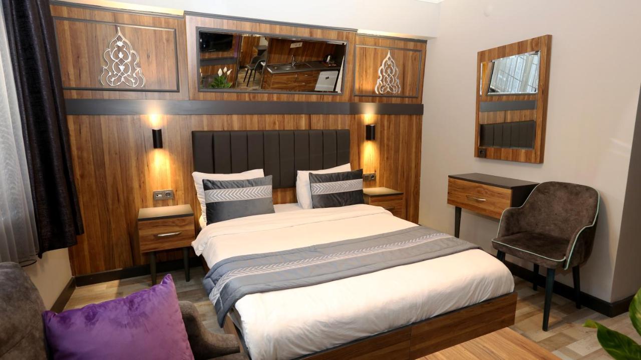 Aparthotel La Serena & 2*