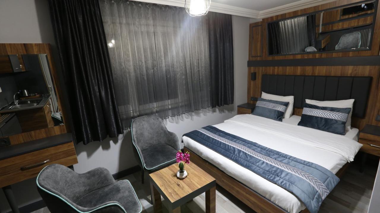 Aparthotel La Serena & 2*