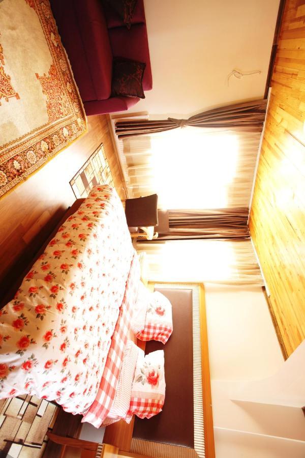 Herton Istanbul