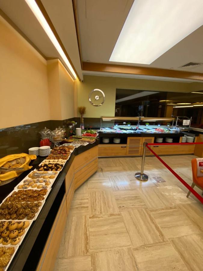 Prestige Old Hotel