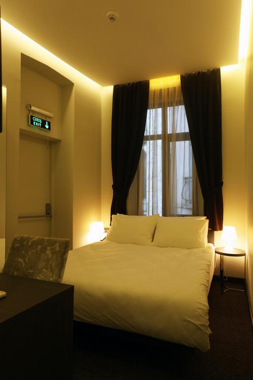Big Urban Hotel