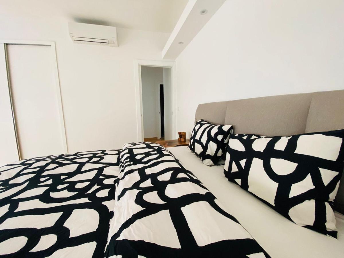 Bosphorus Dominant Renovated 120m Apt With Breathtaking View Istanbul