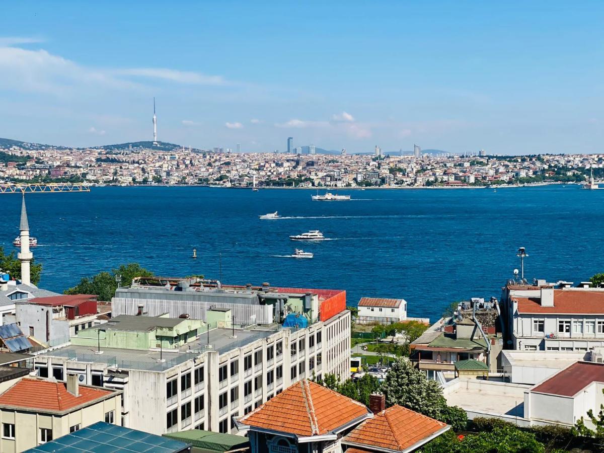 Bosphorus Dominant Renovated 120m Apt With Breathtaking View Istanbul