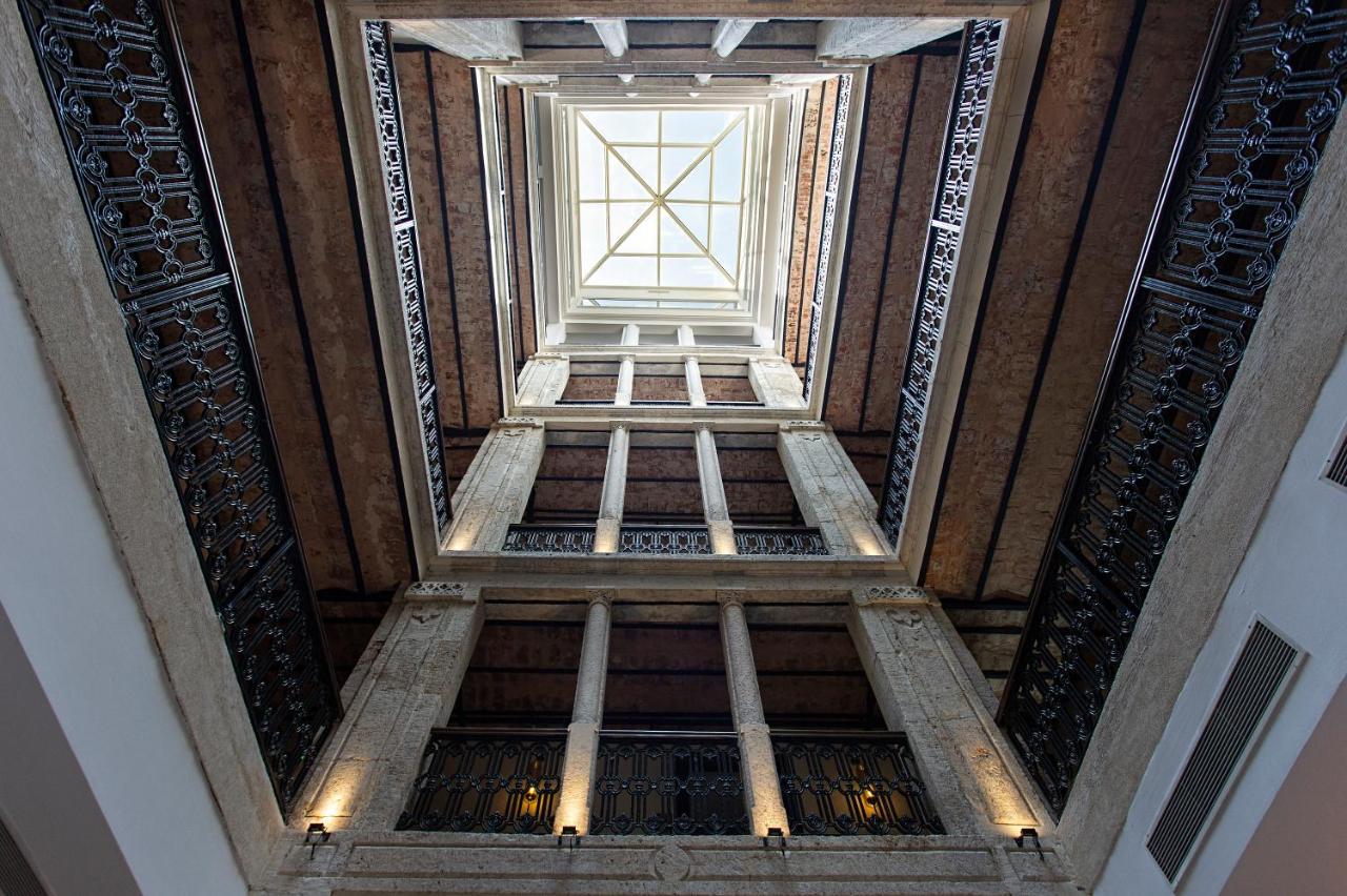 Sirkeci Hotel 4*