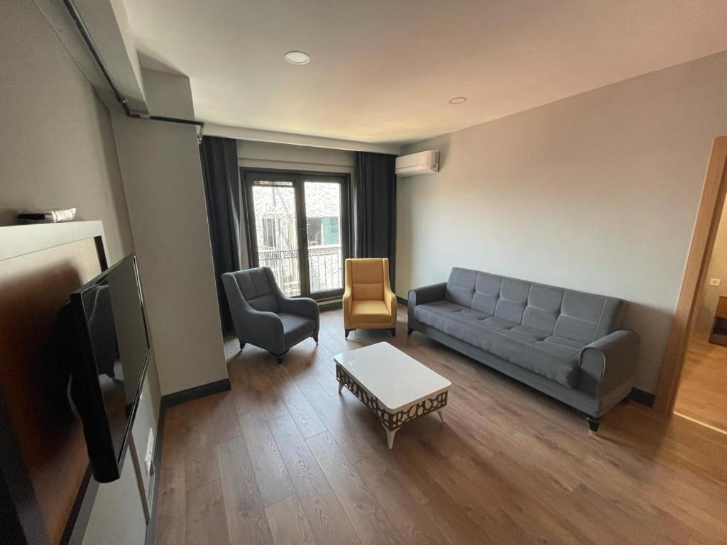 Aparthotel Almin *