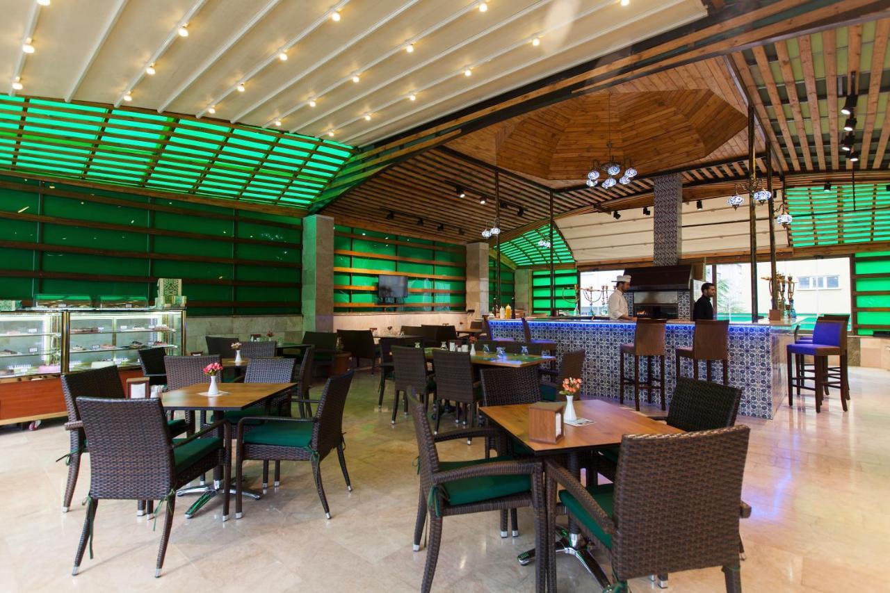Alrazi Hotel 3*
