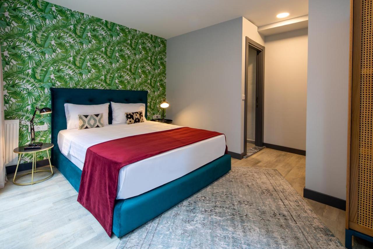 Hotel Parrot