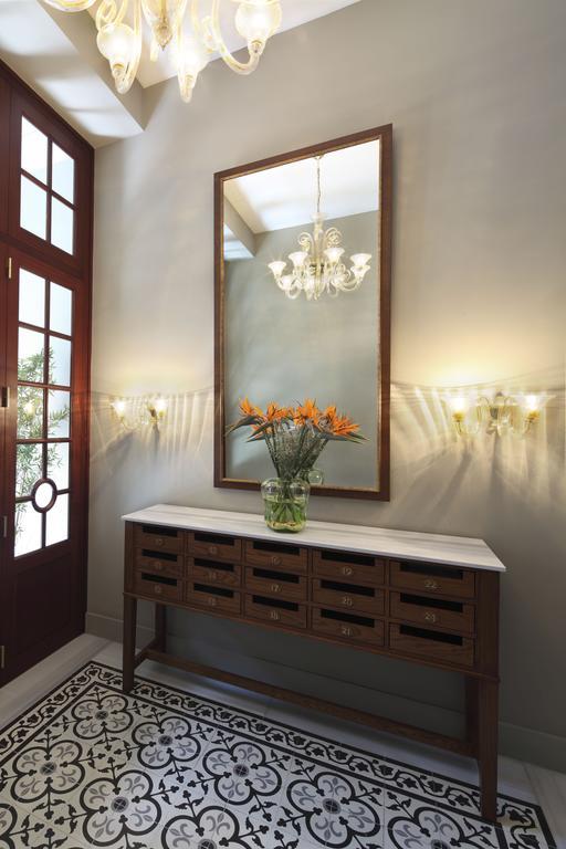 X Flats Tophane Apartment *
