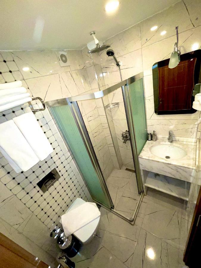 Hotel Zem 3*