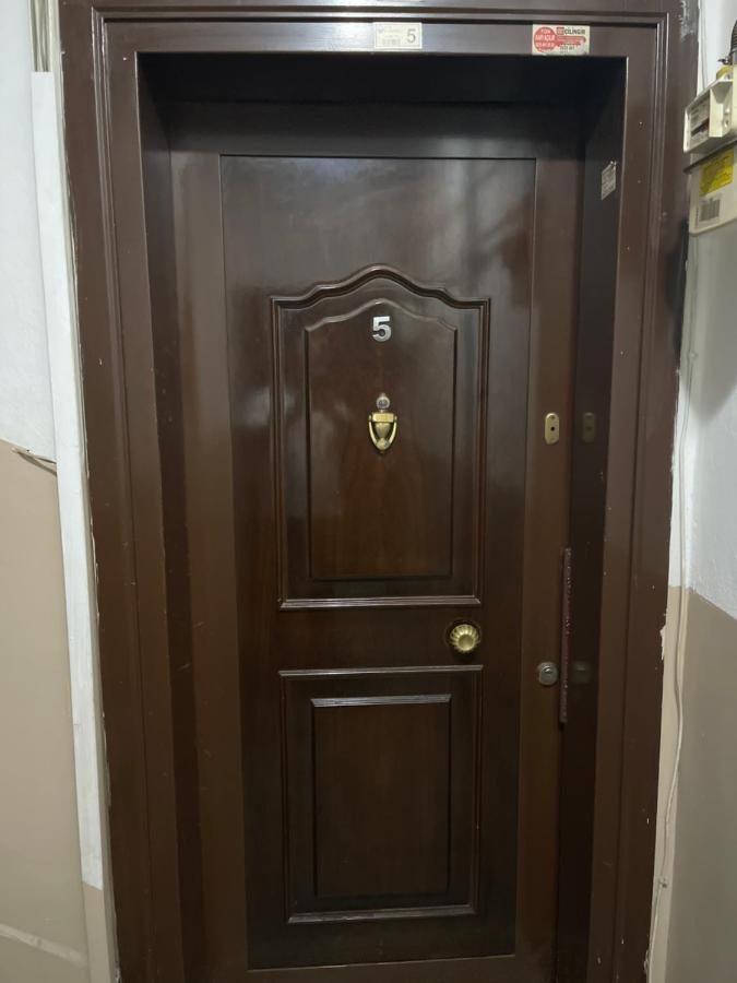 Aksaray Metro Alani Apartment *