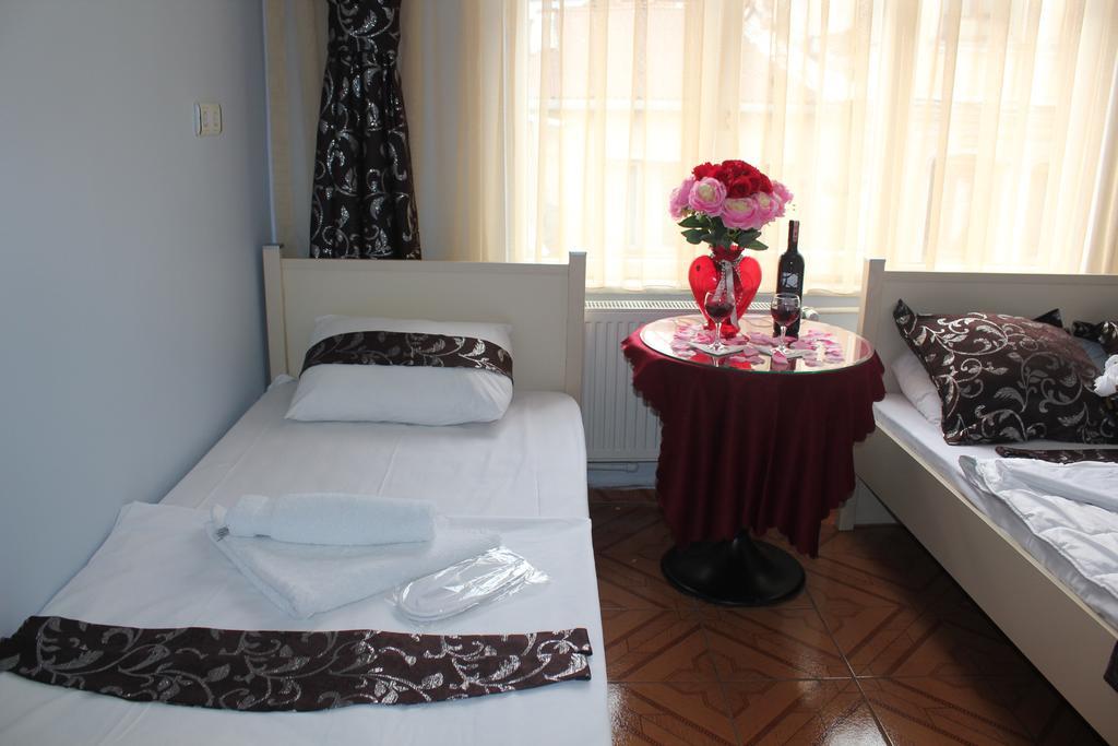 Kaya Hotel