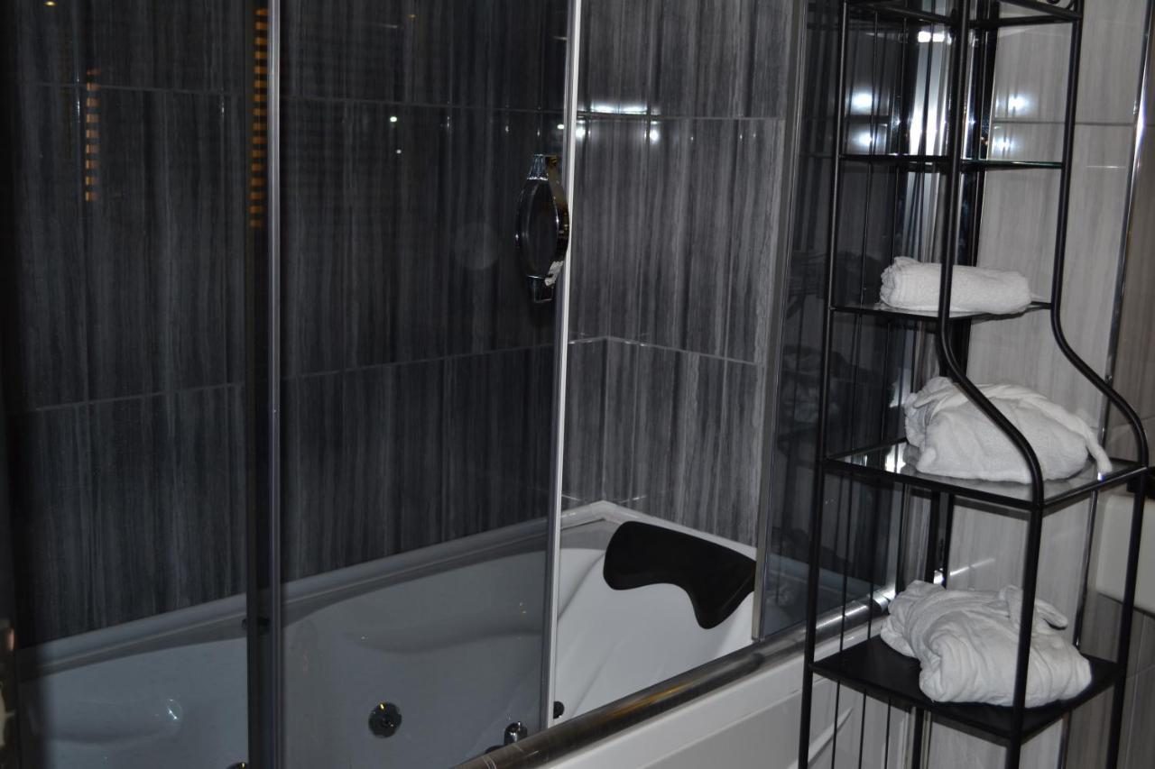 Hotel Gumus Palace