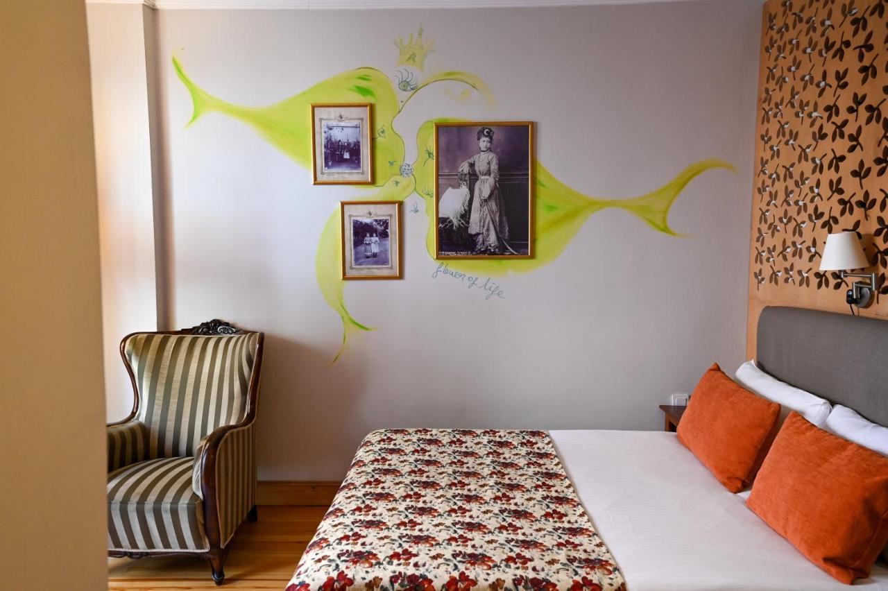Aparthotel No11 & 4*