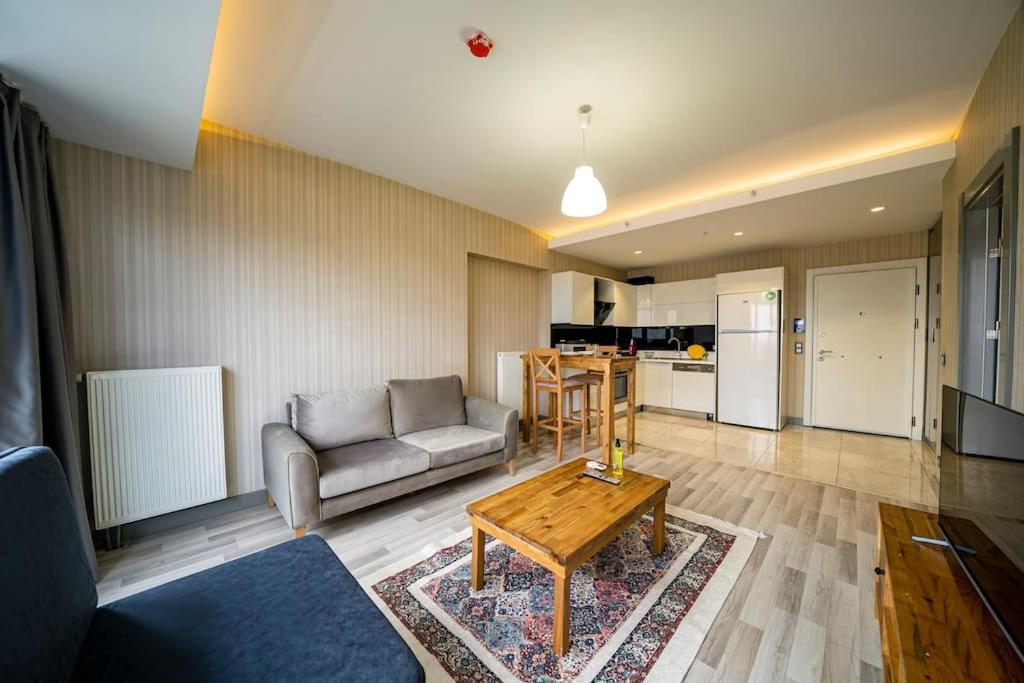 Daire Allure Towers 77 *