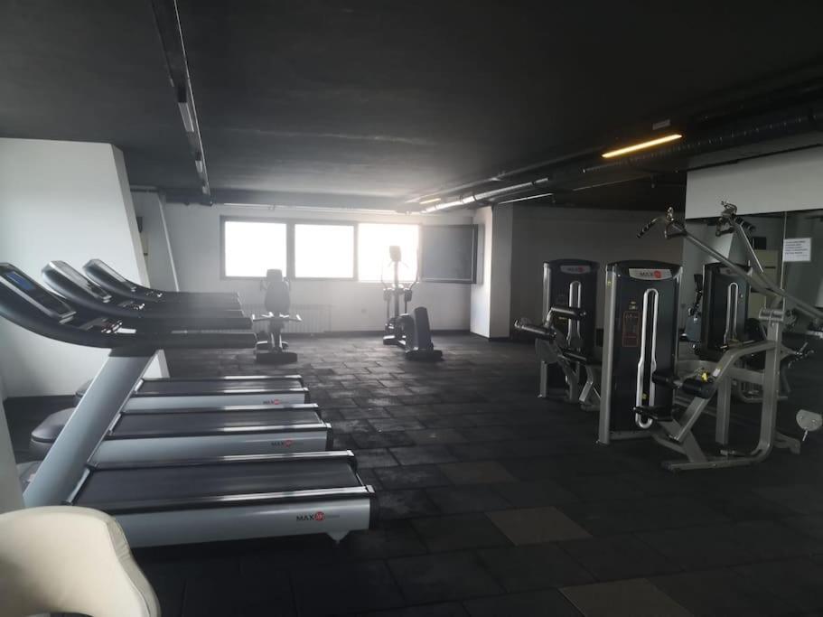 Daire Allure Towers 77 *