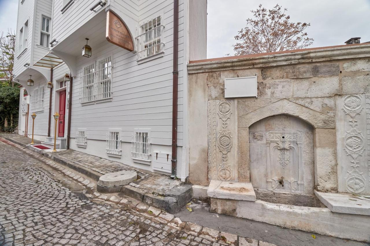White Palace Old Boutique Hotel 5*