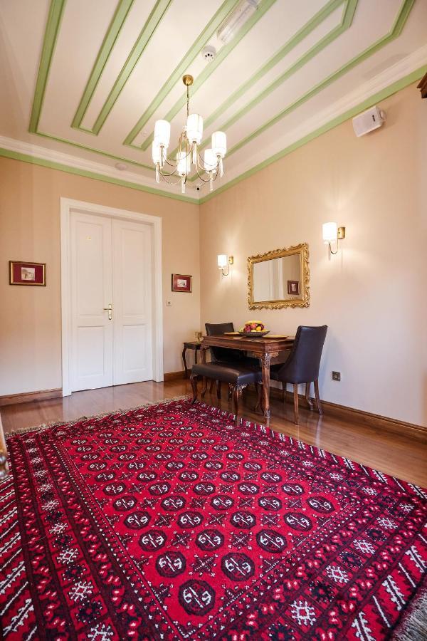 White Palace Old Boutique Hotel 5*