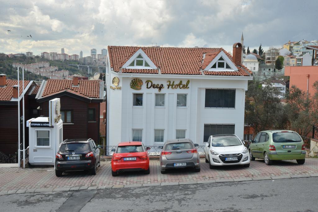 Deep Hotel