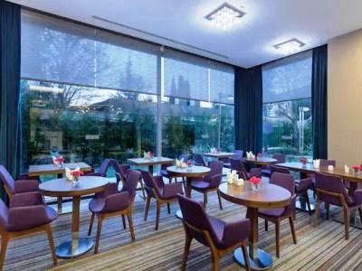 Otel Hampton By Hilton Atakoy