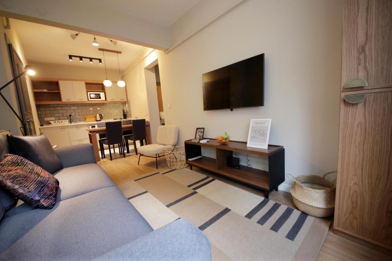 New Modern Flat- By Taksim Square Guest house *