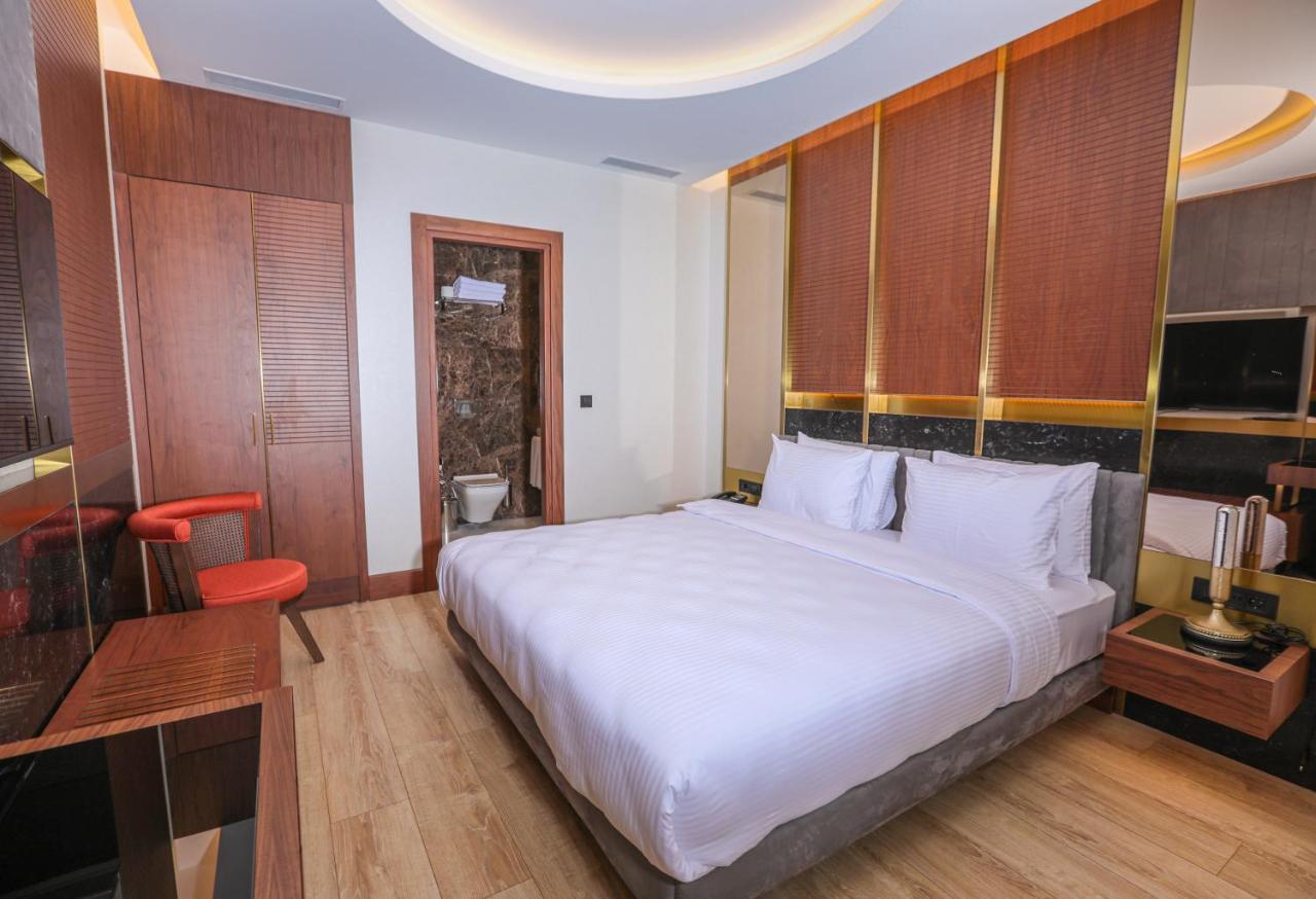 Henna Hotel