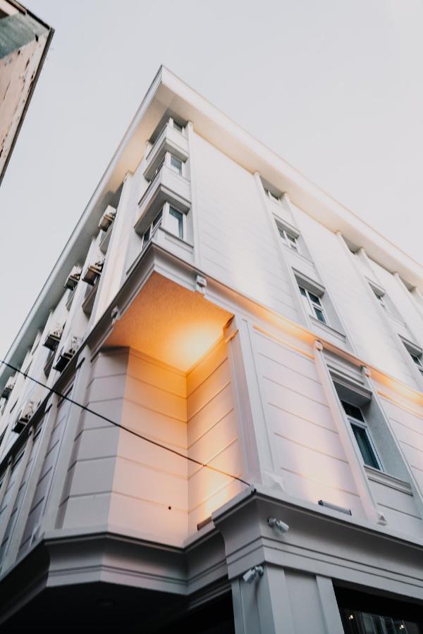 Business Life Bakirkoey Hotel