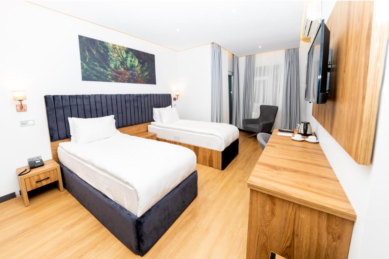 Hotel Business Life Bakirkoey