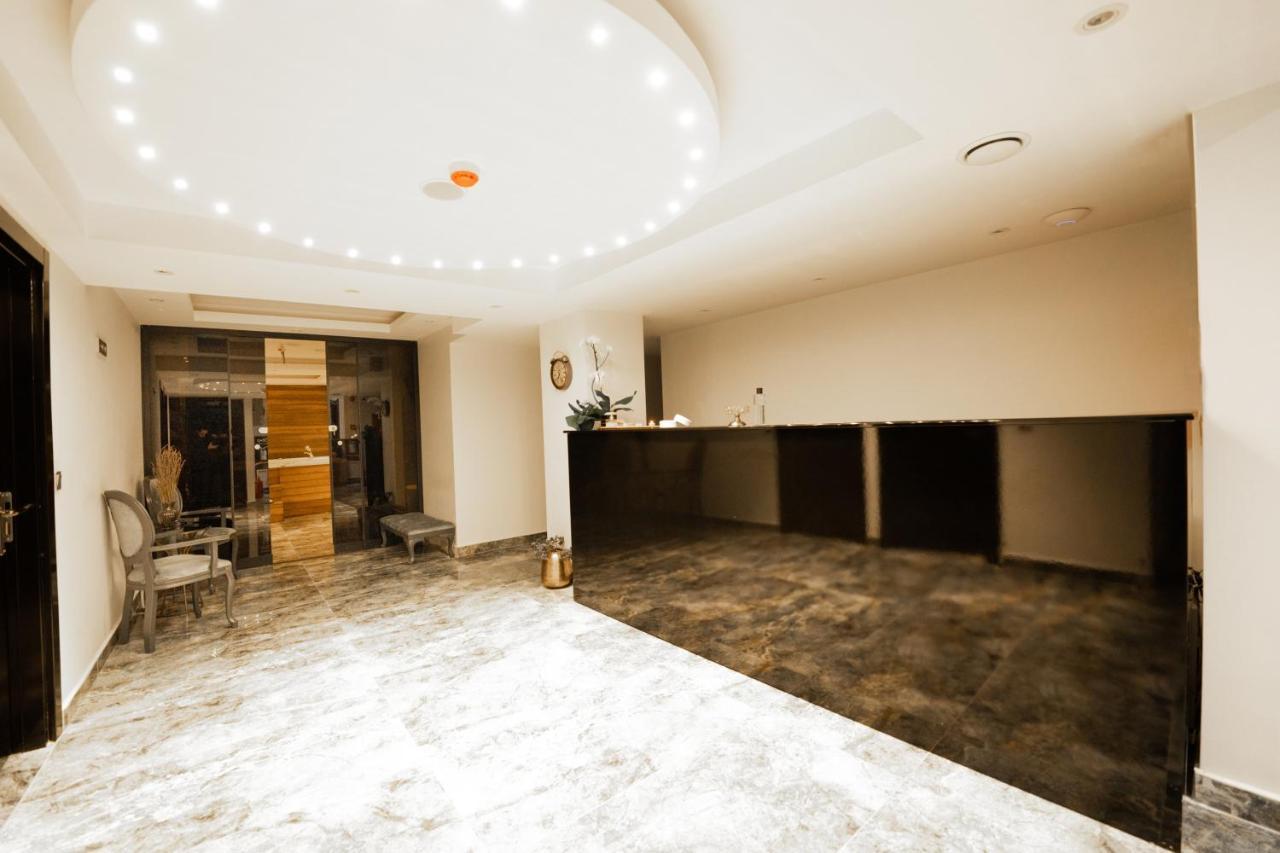 Business Life Bakirkoey Hotel 2*