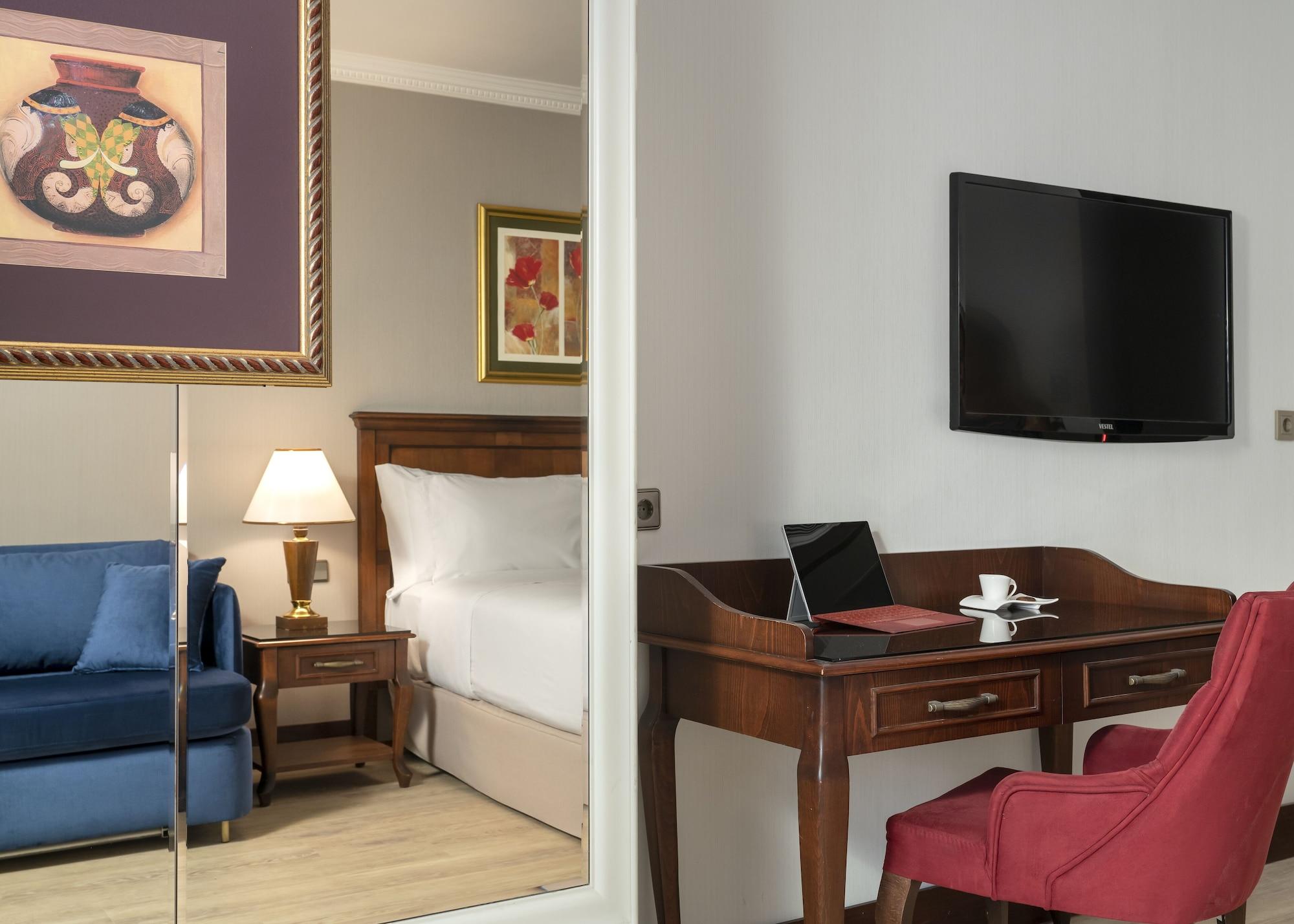 Occidental Taksim Hotel 4*