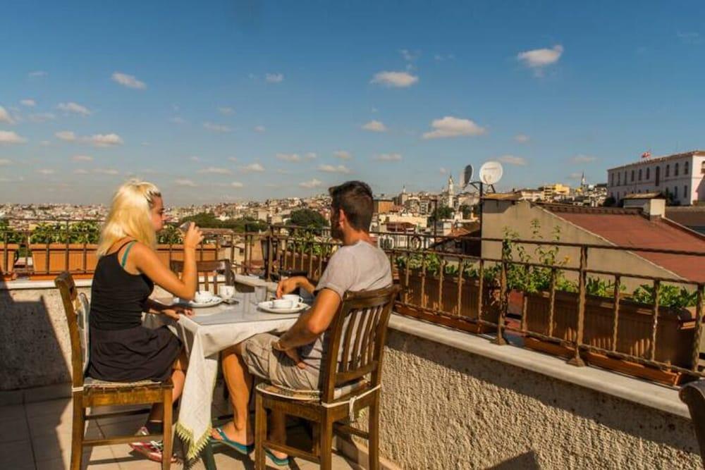 Deniz Hotel Istanbul